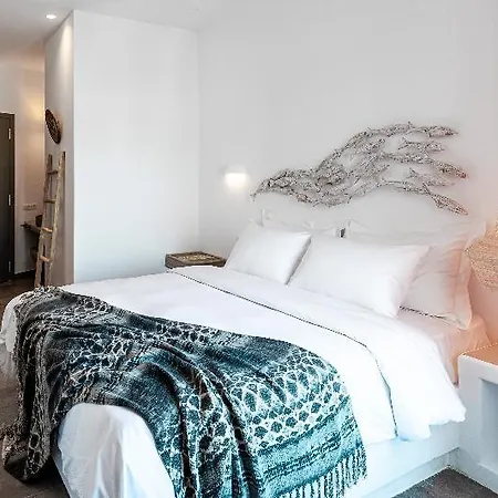 Bohemian Luxury Boutique Hotel, Adults Only 4* Naousa