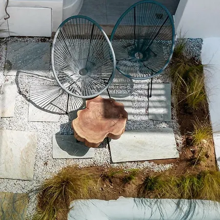 Bohemian Luxury Boutique Hotel, Adults Only 호텔 나오우사